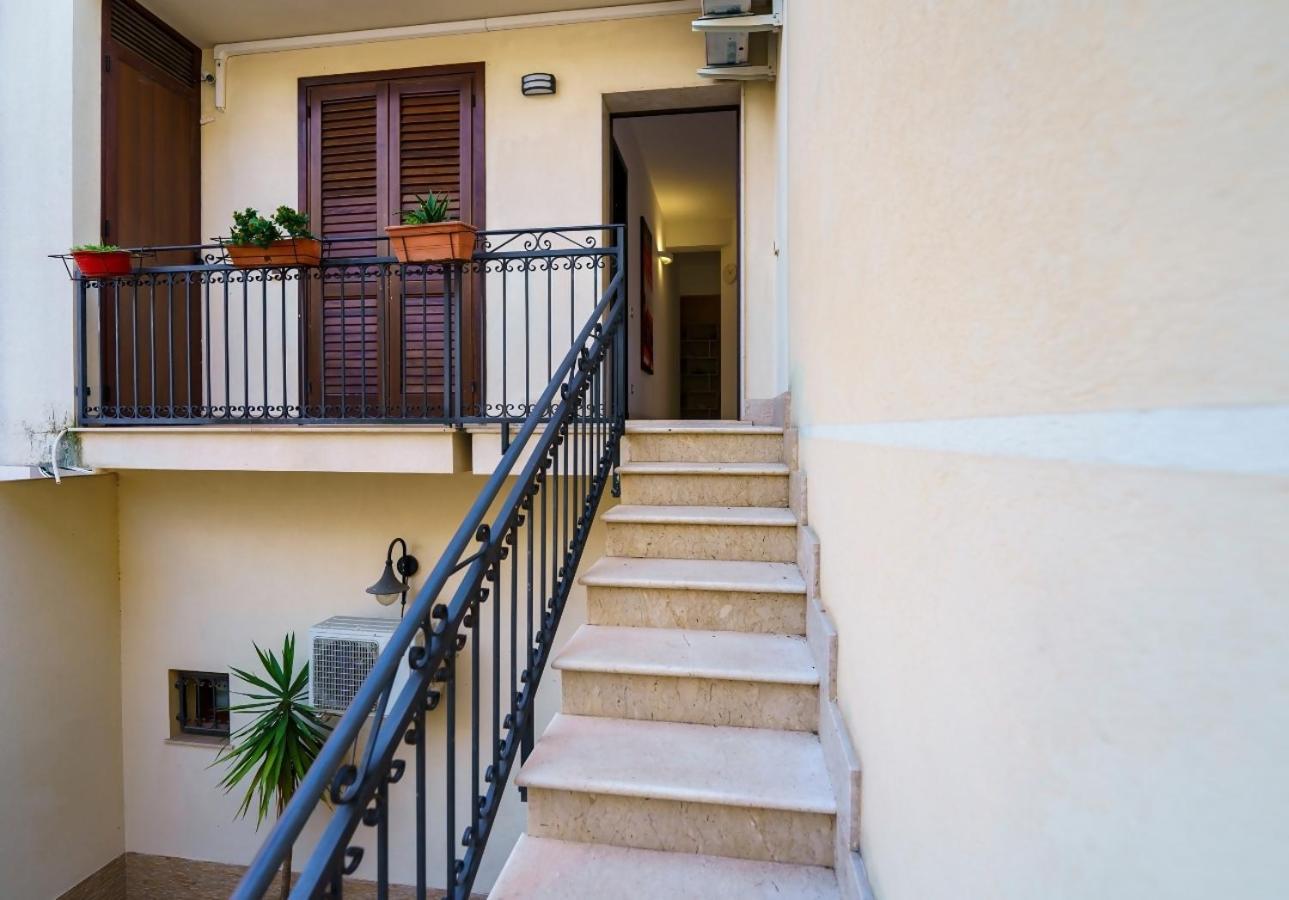 Apartament Guest Friends Trapani Zewnętrze zdjęcie